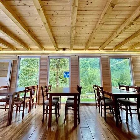 Bed & Breakfast Lazer Cardaku Valbone