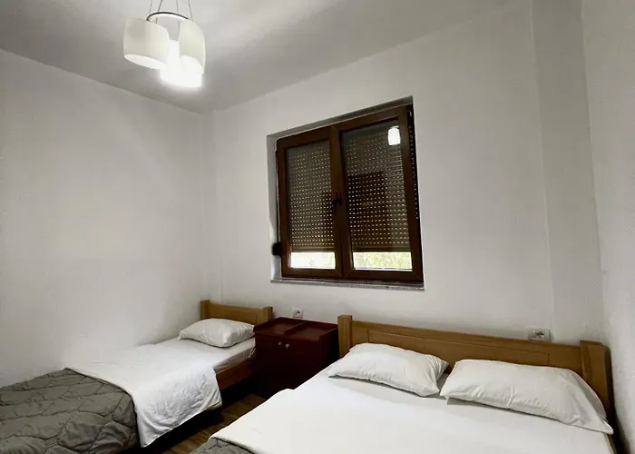 Lazer Cardaku 3* 瓦勒博内