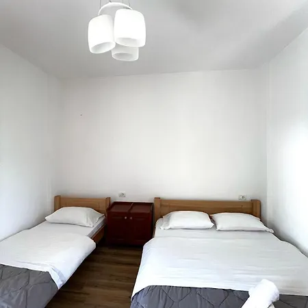 Bed & Breakfast Lazer Cardaku