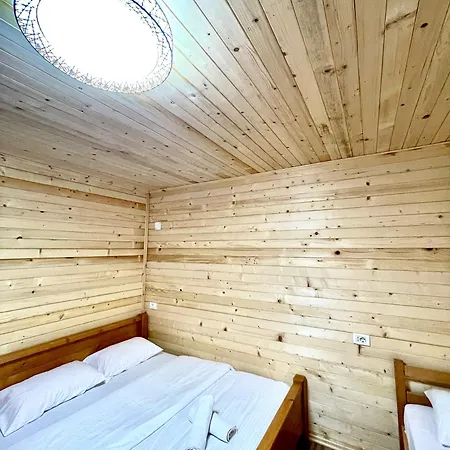 Lazer Cardaku Bed & Breakfast Valbone